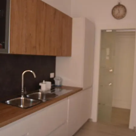 La Casa Di Cbrek Al Mare Di Lido Apartment *